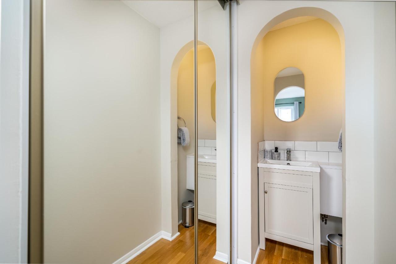 Homely And Stylish Bermondsey Apartment With Parking Лондон Экстерьер фото